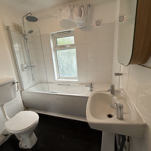 Photo 16- click for photo gallery